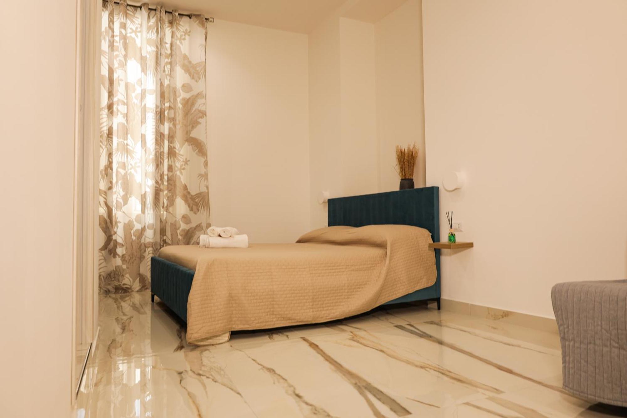 Napoli Station Rooms Esterno foto